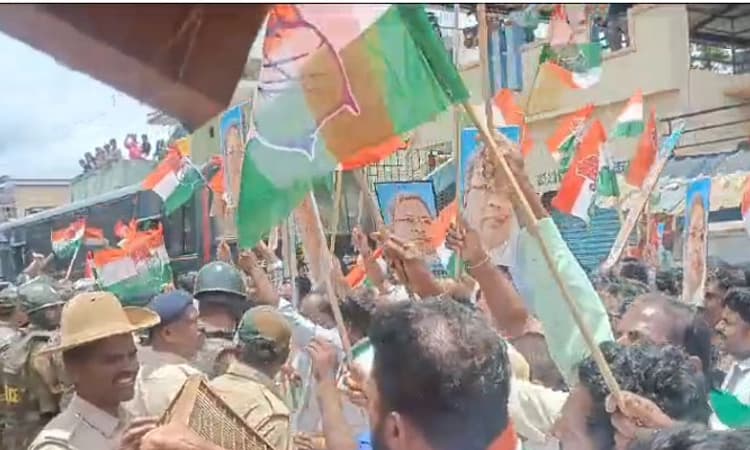 Shikaripura ಕಾಂಗ್ರೆಸ್‌ ಪ್ರತಿಭಟನೆ, ಬಿಎಸ್‌ ವೈ ಮನೆಗೆ ಮುತ್ತಿಗೆ ಯತ್ನ
