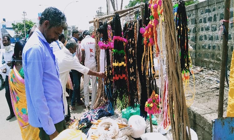 ಕಾರ ಹುಣ್ಣಿಮೆಗೆ ಕೊರೊನಾ ಕರಿನೆರಳು