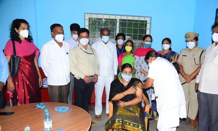 ವಿಶೇಷ ಕೋವಿಡ್‌ ಲಸಿಕಾ ಮೇಳಕ್ಕೆ ಚಾಲನೆ