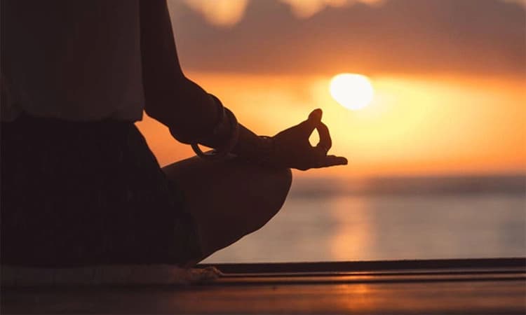 ಆಸನಗಳೊಂದಿಗೆ ಯೋಗದ ಮಹತ್ವ ಅರಿಯೋಣ