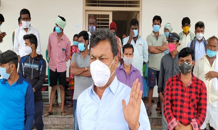 ಬಡವರ ಮರಳು ಜಪ್ತಿಗೆ ಅವಕಾಶ ಕೊಡಲ್ಲ