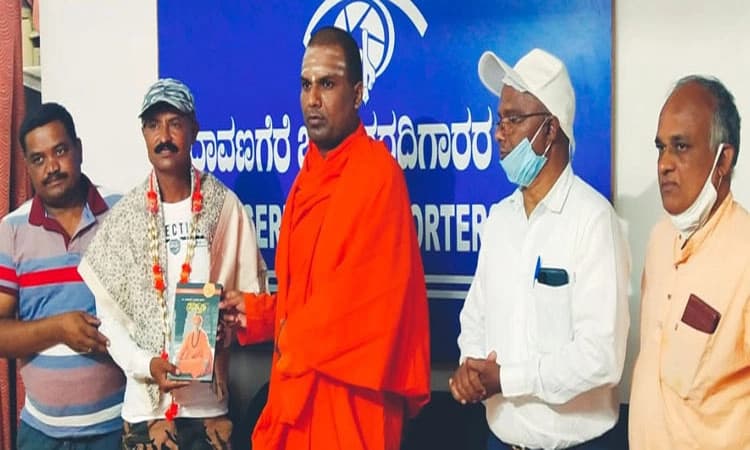 ಮಾನವೀಯ ಮೌಲ್ಯ ಪುನರುತ್ಥಾನಕ್ಕೆ ಪಾದಯಾತ್ರೆ