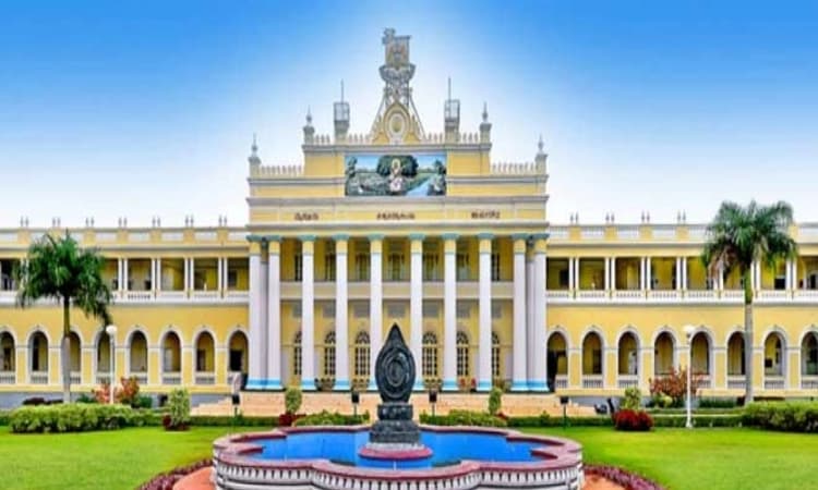 ಮೈಸೂರು ವಿವಿ ಉತ್ತರ ಪತ್ರಿಕೆ ಹಗರಣ: ಇನ್ಸಪೆಕ್ಟರ್ ವಿರುದ್ಧ ಅವರದ್ದೇ ಠಾಣೆಯಲ್ಲಿ ಎಫ್ ಐಆರ್