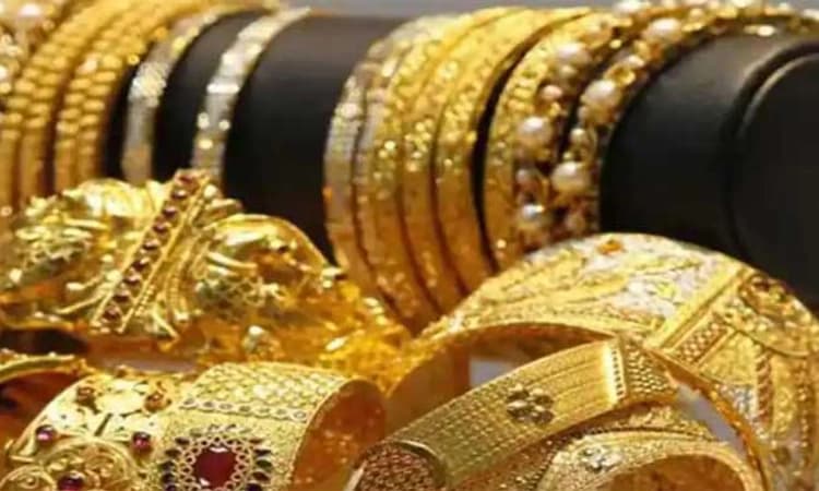 Gold Price: ಚಿನ್ನದ ಬೆಲೆಯಲ್ಲಿ ಇಳಿಕೆ, ಬೆಳ್ಳಿ ಬೆಲೆ 800 ರೂಪಾಯಿ ಹೆಚ್ಚಳ