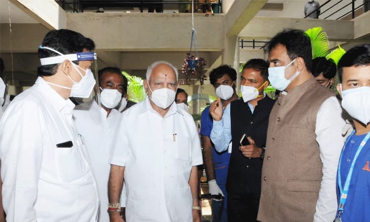  ಕೋವಿಡ್‌ ಆರೈಕೆ ಕೇಂದ್ರಕೆ ಸಿಎಂ ಭೇಟಿ, ಪರಿಶೀಲನೆ
