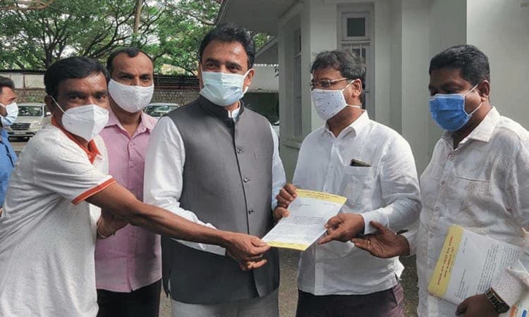 ಪತ್ರಿಕೆ ಹಂಚಿಕೆದಾರರಿಗೆ ನೆರವು ನೀಡಲು ಮನವಿ