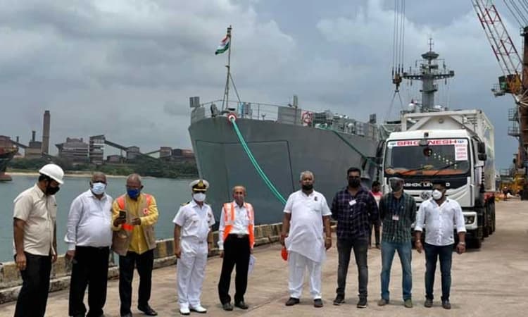 ಕುವೈಟ್, ಯುಎಇನಿಂದ ಮಂಗಳೂರಿಗೆ ಬಂತು 272.820 ಮೆಟ್ರಿಕ್ ಟನ್ ಆಮ್ಲಜನಕ ಹೊತ್ತ ಹಡಗು