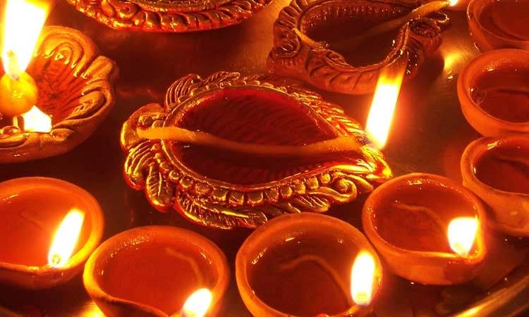 ದೀಪವನ್ನೇ ಏಕೆ ಬಳಸಬೇಕು?