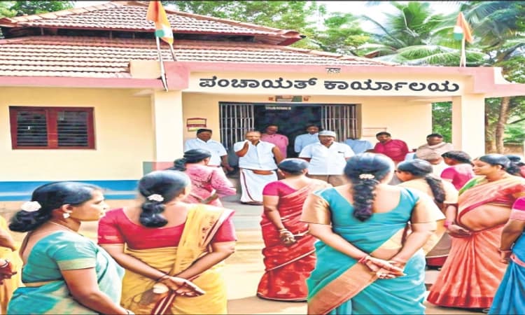 Baindur: ವಿಎಗಳ ಕೊರತೆ: ಹೈರಾಣಾಗುತ್ತಿರುವ ಗ್ರಾಮಸ್ಥರು