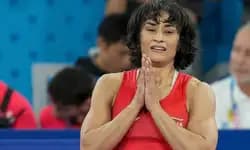 Vinesh Phogat ;ಬೆಳ್ಳಿ ಪದಕದ  ತೀರ್ಪಿನ ಗಡುವು ವಿಸ್ತರಣೆ, ನಾಳೆ ನಿರ್ಧಾರ