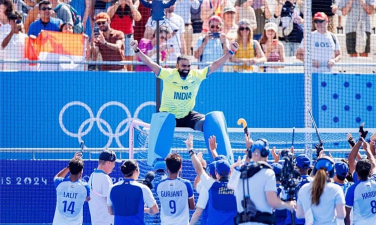 Olympics ಸಮಾರೋಪ ಸಮಾರಂಭ; ಭಾರತದ ಧ್ವಜಧಾರಿಯಾಗಿ ಶ್ರೀಜೇಶ್, ಮನು