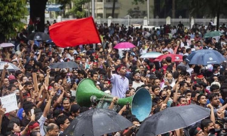 Bangladesh; ಪ್ರತಿಭಟನಾಕಾರರು vs ಆಡಳಿತ ಪಕ್ಷದ ಬೆಂಬಲಿಗರ ಘರ್ಷಣೆ: 93 ಸಾವು