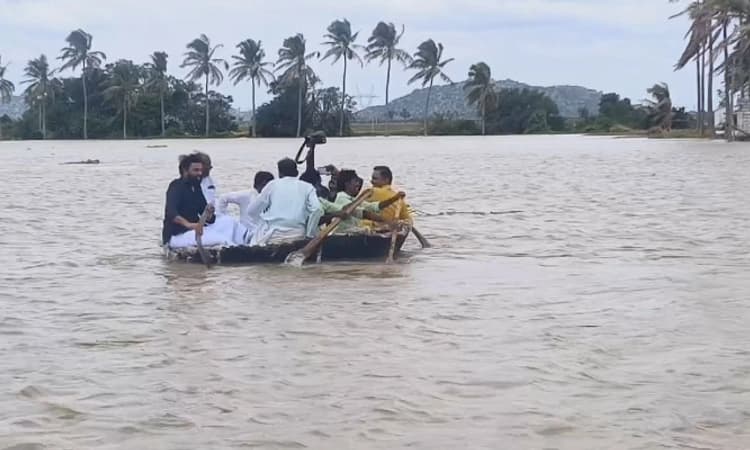Bellary; ಕೆಂಚನಗುಡ್ಡ ಬಳಿ ಶ್ರೀರಾಮುಲು ತಂಡದಿಂದ ಪ್ರವಾಹ ಅಧ್ಯಯನ