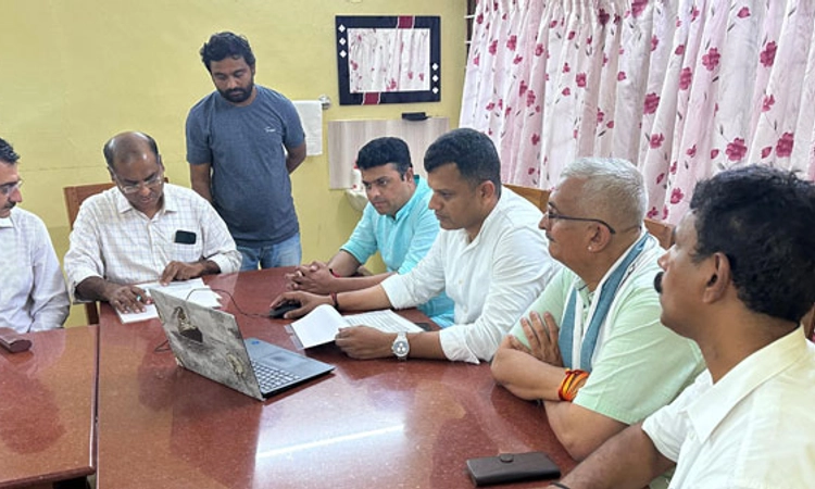 National Highway; ಪುಂಜಾಲಕಟ್ಟೆ -ಚಾರ್ಮಾಡಿ: ಅಧಿಕಾರಿಗಳ ಜತೆ ಸಂಸದ ಕ್ಯಾ.ಚೌಟ ಸಭೆ