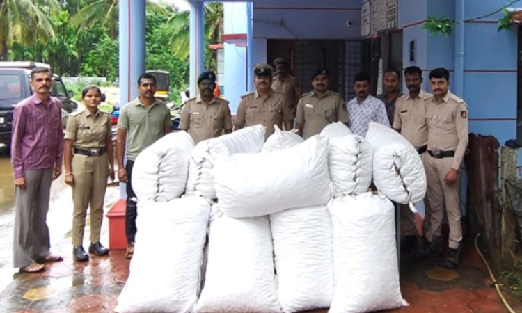 Arecanut ಕಳ್ಳತನ ಪ್ರಕರಣ: ಆರೋಪಿಗಳ ಬಂಧನ; ವಾಹನ ಸಹಿತ ಸೊತ್ತು ಪೊಲೀಸರ ವಶಕ್ಕೆ