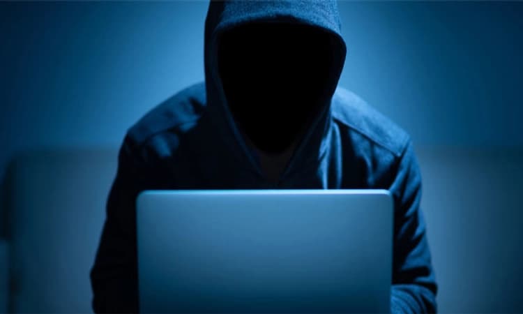 Fake Stock Market: ಫೇಸ್‌ಬುಕ್‌ನಲ್ಲೇ ಗಾಳ; ಕೋಟ್ಯಂತರ ರೂ. ದೋಖಾ!