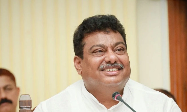 Vijayapura; ವಿಪಕ್ಷ ನಾಯಕನ ಸ್ಥಾನಕ್ಕೆ ಅಶೋಕ ರಾಜೀನಾಮೆ ನೀಡಲಿ: ಎಂ.ಬಿ.ಪಾಟೀಲ