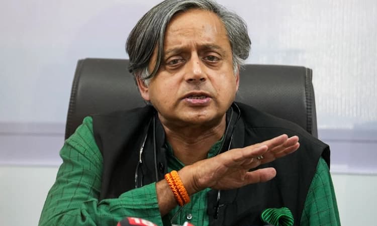 Unconstitutional; ರಾಜ್ಯ ಸರಕಾರದ ಉದ್ಯೋಗ ಮೀಸಲಾತಿ ಮಸೂದೆ ‘ಅವಿವೇಕ’ ಎಂದ ತರೂರ್