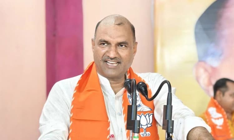 BJP ನಾಯಕ ಹೇಳಿಕೆ; ಗೋಮಾಂಸ ತಿಂದು ಶಿವನ ಚಿತ್ರ ಪ್ರದರ್ಶನ ಸಲ್ಲ