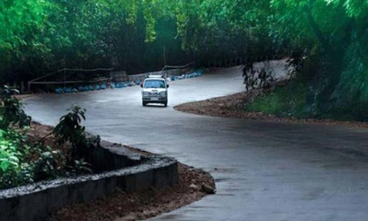 Hill collapse; ಶಿರಾಡಿ ಘಾಟ್ ನಲ್ಲಿ ಎಲ್ಲ ವಾಹನಗಳ ಸಂಚಾರ ನಿಷೇಧ