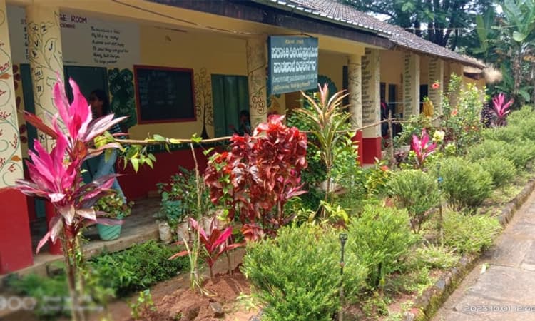 Best Green School ಪ್ರಶಸ್ತಿಗೆ ಆಯ್ಕೆಯಾದ ವಿಠ್ಠಲ ನಗರ ಸರ್ಕಾರಿ ಪ್ರಾಥಮಿಕ ಪಾಠಶಾಲೆ