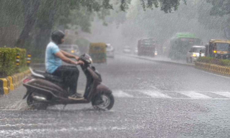 Rain ಕರಾವಳಿಯಲ್ಲಿ ಶೇಕಡಾವಾರು ಮಳೆ ಏರಿಕೆ: ಇನ್ನಷ್ಟು ದಿನ ಭಾರೀ ಮಳೆ ಸಾಧ್ಯತೆ