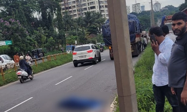 Mangaluru; ಲಾರಿ ಢಿಕ್ಕಿಯಾಗಿ ರಸ್ತೆ ದಾಟುತ್ತಿದ್ದ ಅಪರಿಚಿತ ವ್ಯಕ್ತಿ ಮೃತ್ಯು