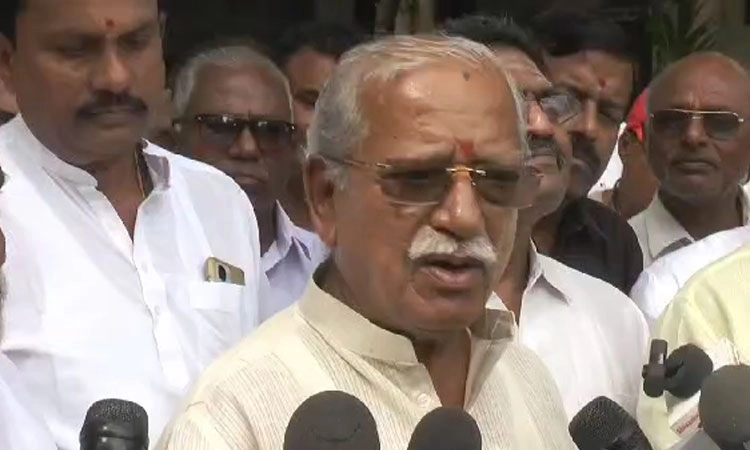 Vijayapura: ವಿದೇಶದಿಂದ ಫೈಯರ್ ಫೈಟರ್ ಬರುತ್ತಲೇ ವಿಜಯಪುರದಿಂದ ವಿಮಾನ ಹಾರಾಟ: ಜಿಗಜಿಣಗಿ