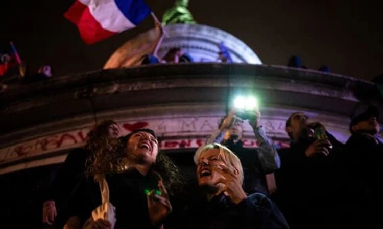 France ಸಂಸತ್‌ ಅತಂತ್ರ?: ಎಡಪಕ್ಷ ಕೂಟಕ್ಕೆ ಮುನ್ನಡೆ