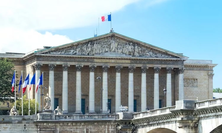 France Election: ಫ್ರಾನ್ಸ್‌ನಲ್ಲೂ ಬದಲಾವಣೆ ಗಾಳಿ!