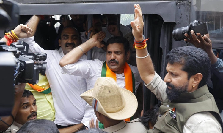 Congress Government: ರಾಜ್ಯ ಸರಕಾರದ ವಿರುದ್ಧ ಮುಗಿಬಿದ್ದ ಬಿಜೆಪಿ 
