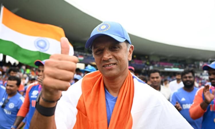 T20 WC; ಇದು ನನ್ನ ಅದೃಷ್ಟ…..: ಟ್ರೋಫಿಯೊಂದಿಗೆ ಟೀಂ ಇಂಡಿಯಾ ತೊರೆದ ಕೋಚ್ ದ್ರಾವಿಡ್ ಮಾತು