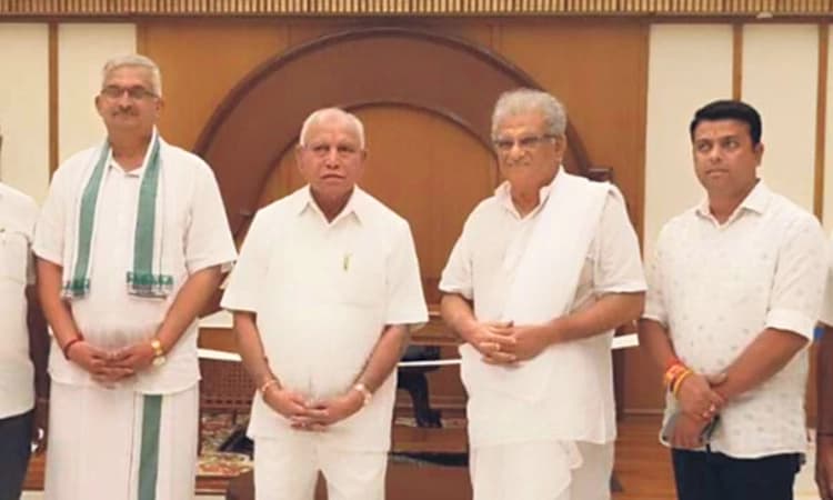 ಧರ್ಮಸ್ಥಳಕ್ಕೆ ಮಾಜಿ ಮುಖ್ಯಮಂತ್ರಿ ಬಿ.ಎಸ್. ಯಡಿಯೂರಪ್ಪ