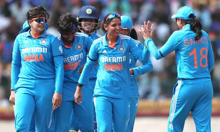 ODI; ಸ್ಮೃತಿ ಅಮೋಘ ಆಟ: ದಕ್ಷಿಣ ಆಫ್ರಿಕಾ ವಿರುದ್ಧ ಸರಣಿ ಕ್ಲೀನ್ ಸ್ವೀಪ್