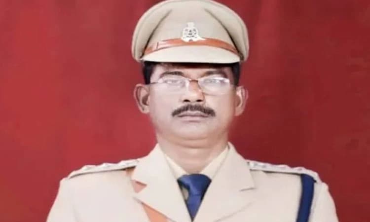 ರಜೆ ಬೇಕೆಂದು ಹೇಳಿ ಮಹಿಳಾ ಪೇದೆ ಜೊತೆ ಲಾಡ್ಜ್‌ನಲ್ಲಿ ಸಿಕ್ಕಿಬಿದ್ದ ಡಿಎಸ್‌ಪಿ: ಆ ಬಳಿಕ..