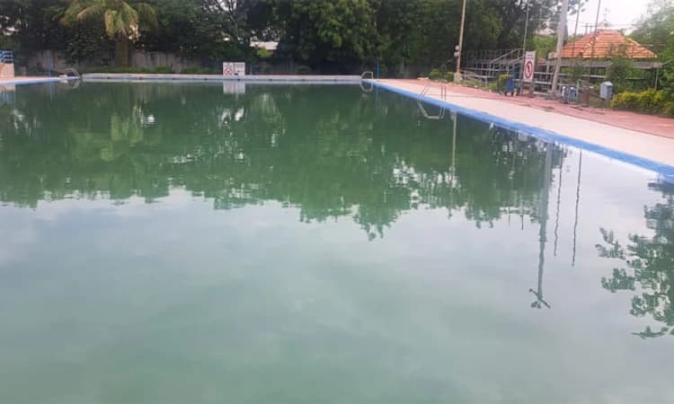 Kalaburagi; ರಾಡಿ ನೀರು ಪೂರೈಕೆ: ಈಜು ಕೋಳವೂ ಬಂದ್