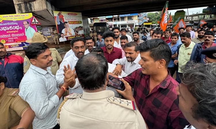 Ullal; ಯುವಮೋರ್ಚ ಮಂಡಲ ಅಧ್ಯಕ್ಷನ ಎಳೆದಾಡಿದ ಠಾಣಾಧಿಕಾರಿ: ಕಾರ್ಯಕರ್ತರ ಆಕ್ರೋಶ