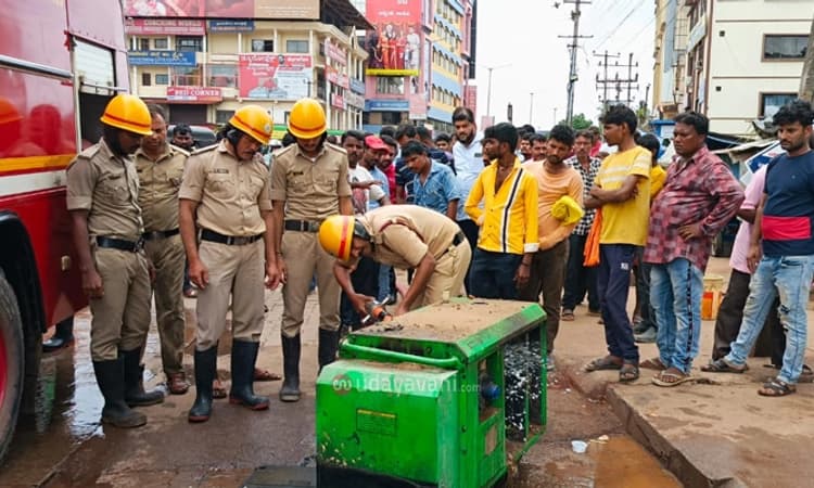 Udupi: ಪೆಟ್ರೋಲ್ ಪಂಪ್‌ನಲ್ಲಿ ಅಗ್ನಿ ಅವಘಡ… ಕಾರ್ಮಿಕರ ಸಮಯಪ್ರಜ್ಞೆಯಿಂದ ತಪ್ಪಿದ ಅನಾಹುತ