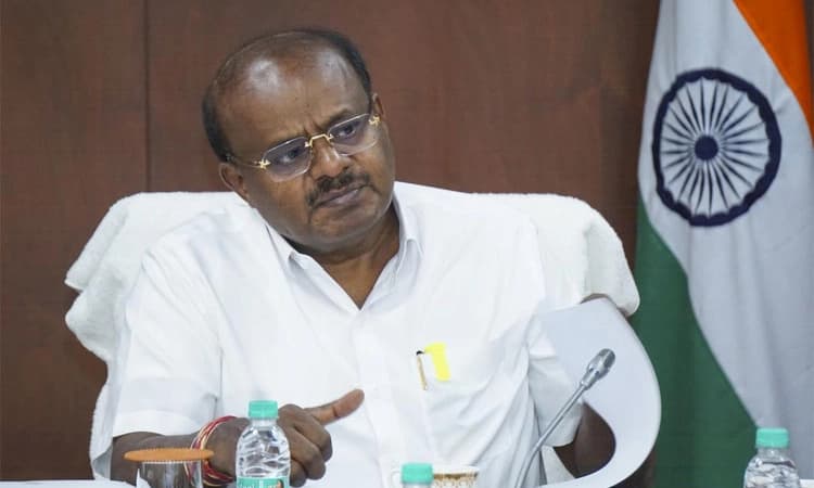 ರೈತರ ಸಾಲ ಮನ್ನಾ ಸಂದರ್ಭದಲ್ಲೂ ಪೆಟ್ರೋಲ್‌ ದರ ಏರಿಸಿರಲಿಲ್ಲ: ಎಚ್‌ಡಿಕೆ