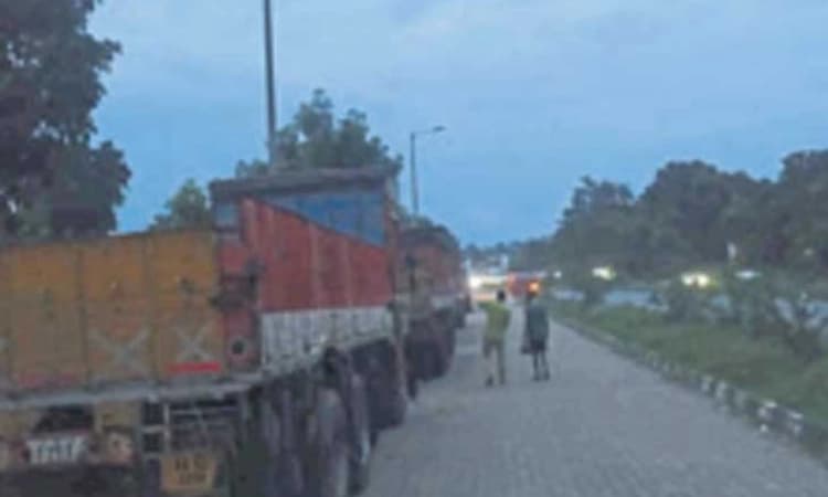 ಉಡುಪಿ: ಸಂತೆಕಟ್ಟೆ-“ಟ್ರಕ್‌ ಬೇ’ ಅವ್ಯವಸ್ಥೆ ಕೇಳೋರಿಲ್ಲ