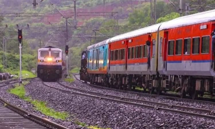 Mangaluru ಹಲವು ರೈಲುಗಳ ಸೇವೆಯಲ್ಲಿ ಕೆಲ ತಾಸು ವ್ಯತ್ಯಯ