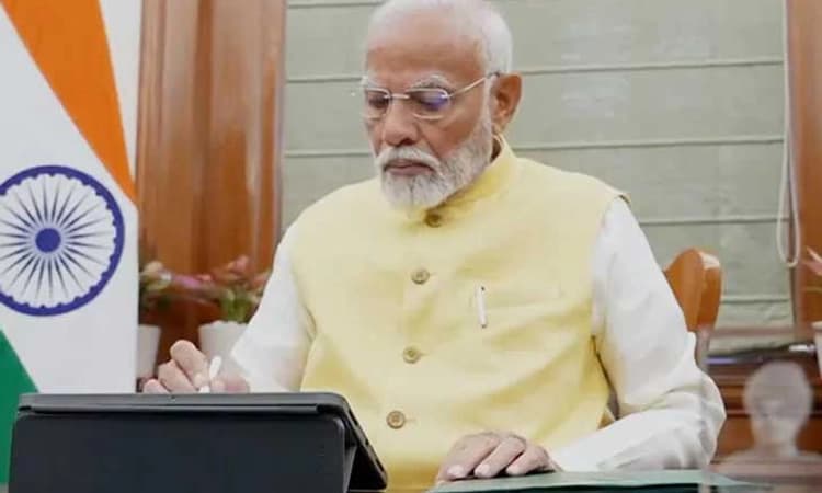 Modi 3.0: ಮೊದಲ ದಿನದ ಕಾರ್ಯಾರಂಭದಲ್ಲಿ PM ಕಿಸಾನ್‌ ಕಡತಕ್ಕೆ ಸಹಿ ಹಾಕಿದ ಪ್ರಧಾನಿ ಮೋದಿ