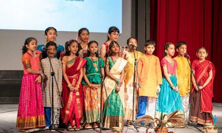 Desi Swara: ಕನ್ನಡ ಸಂಘ ಸಿಂಗಪುರ: ಸಿಂಗಾರೋತ್ಸವ- ಪ್ರತಿಭೆಗಳ ಅಪೂರ್ವ ಸಂಗಮ
