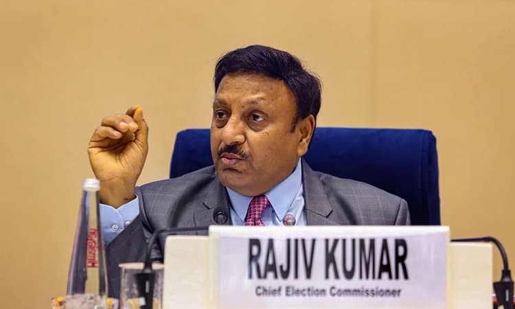 ಸುಳ್ಳು ಸುದ್ದಿ ಹರಡಬೇಡಿ…ಜೈರಾಂ ರಮೇಶ್‌ ಗೆ ಮುಖ್ಯ ಚುನಾವಣ ಆಯುಕ್ತ ಕುಮಾರ್‌ ತರಾಟೆ