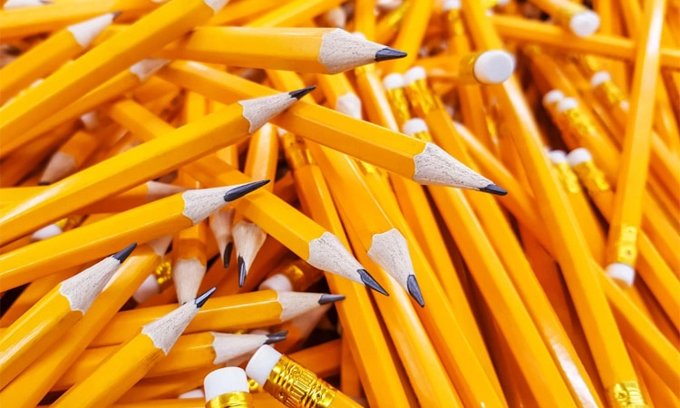 Pencil: ತಾನು ಕರಗಿ ಹೋದರೂ ಬರೆದ ಅಕ್ಷರಗಳು ಶಾಶ್ವತವಾಗಿರುವಂತೆ ಇರಬೇಕು