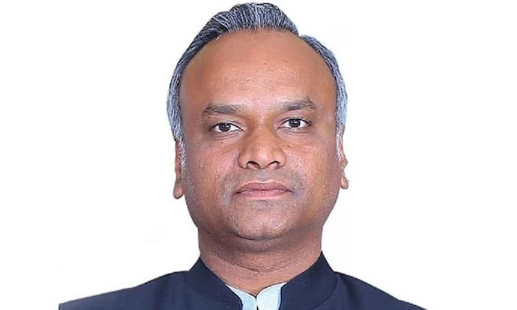 Prajwal Revanna ವೀಡಿಯೋ ನಿರ್ದೇಶಕ ಅಮಿತ್‌ ಶಾ ಇರಬೇಕು: ಪ್ರಿಯಾಂಕ್‌