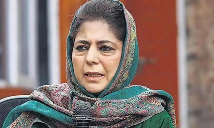 Mehbooba Mufti: ನೀತಿ ಸಂಹಿತೆ ಉಲ್ಲಂಘನೆ ಆರೋಪ… ಮೆಹಬೂಬಾ ಮುಫ್ತಿ ವಿರುದ್ಧ ಕೇಸು
