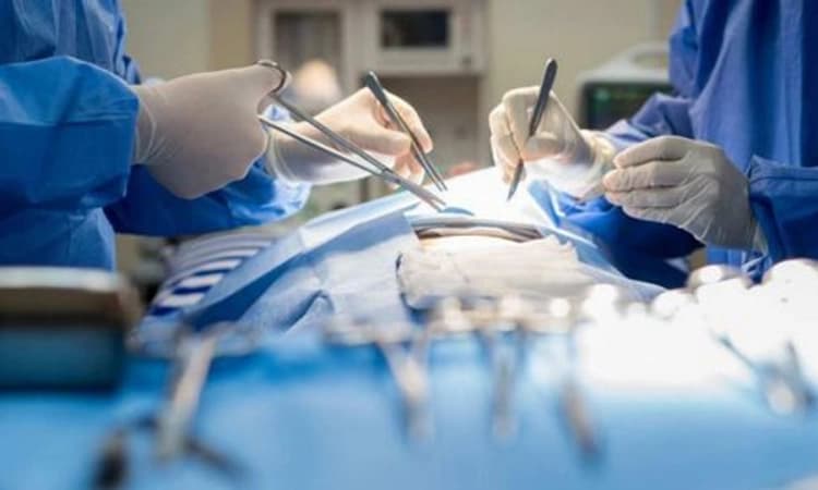 ಹೊಟ್ಟೆನೋವೆಂದು ಆಸ್ಪತ್ರೆಗೆ ಹೋದ ಮಹಿಳೆಯ ಕಿಡ್ನಿಯನ್ನೇ ತೆಗೆದ ವೈದ್ಯರು… ಮಹಿಳೆ ಗಂಭೀರ