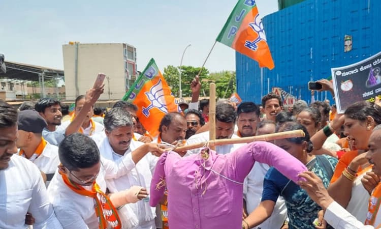 Bellary; ಸಚಿವ ನಾಗೇಂದ್ರ ವಿರುದ್ಧ ಭುಗಿಲೆದ್ದ ಆಕ್ರೋಶ; ಬಳ್ಳಾರಿಯಲ್ಲಿ ಪ್ರತಿಭಟನೆ