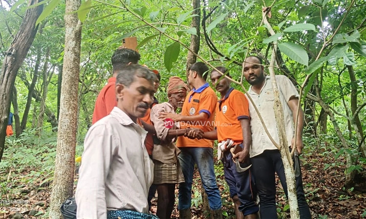 Belthangady:ಅರಣ್ಯಕ್ಕೆ ತೆರಳಿದ್ದ ವ್ಯಕ್ತಿ ನಾಪತ್ತೆ;6ದಿನದ ಬಳಿಕ ಮನೆಗೆ ಕರೆತಂದ ಶೌರ್ಯತಂಡ
